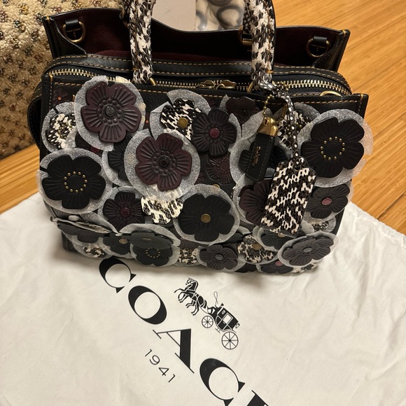 Coach 1941 Rouge 30 Exotic Leather - Picture 12 of 13